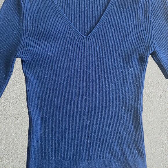 Blue bell sleeve stretchy sweater V neck ribbed knit buttons Knyt & Lynk preppy - Picture 3 of 6